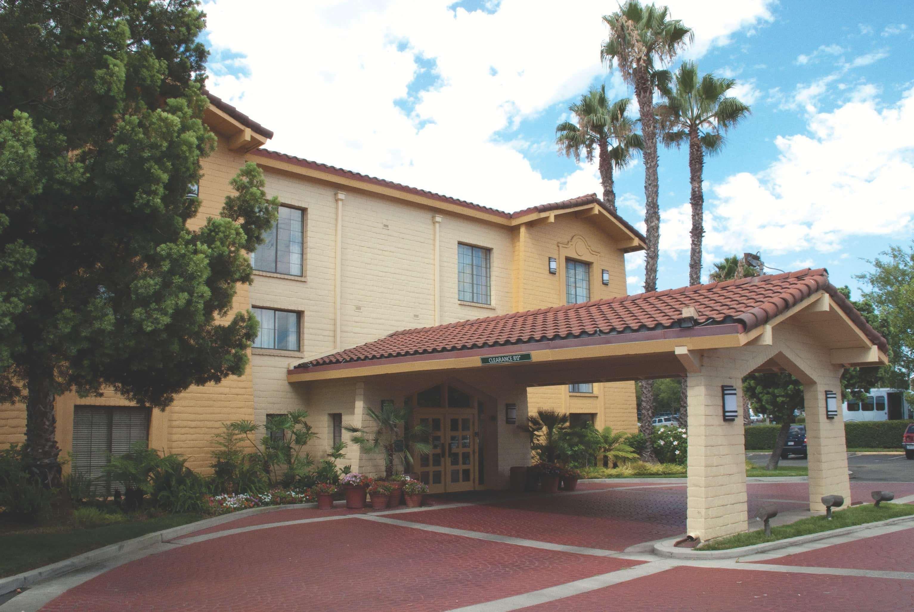Days Inn By Wyndham San Diego Vista Exteriér fotografie