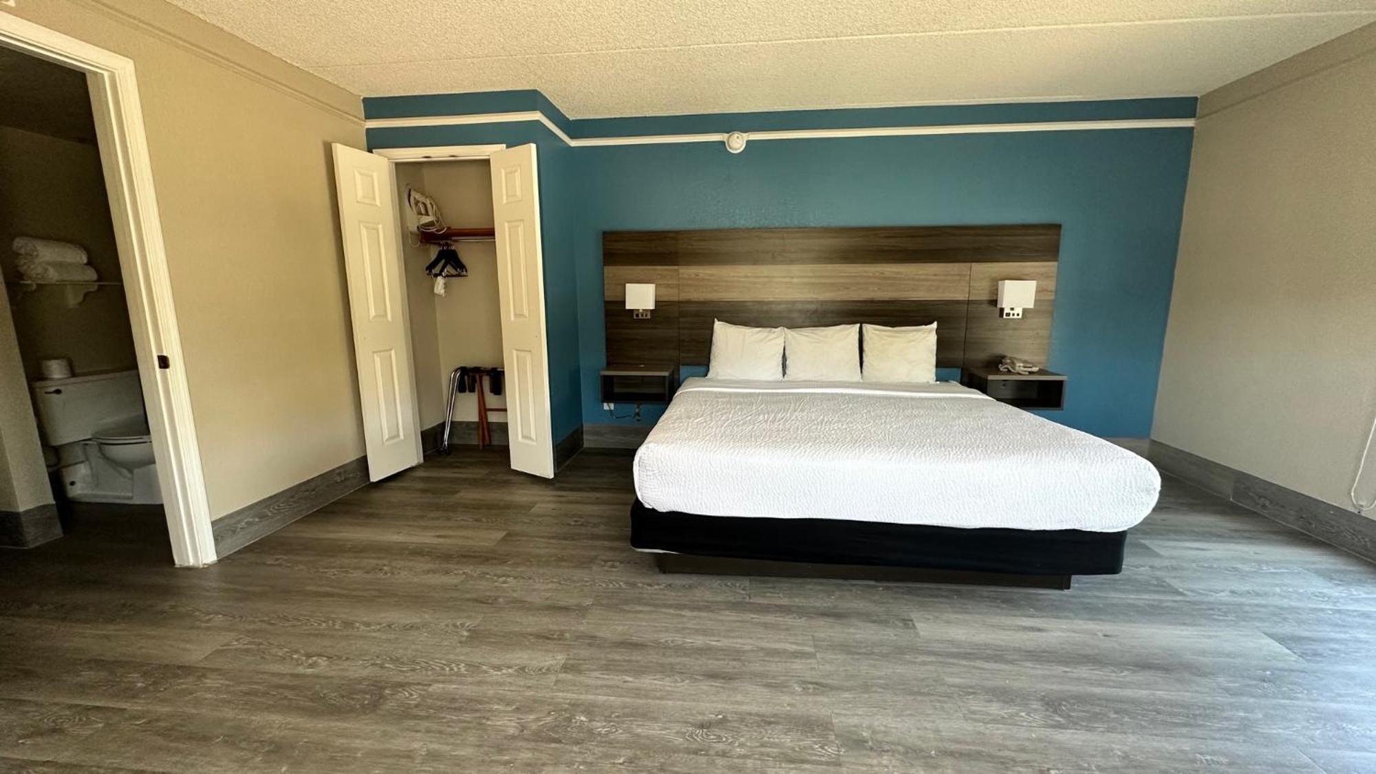 Days Inn By Wyndham San Diego Vista Exteriér fotografie
