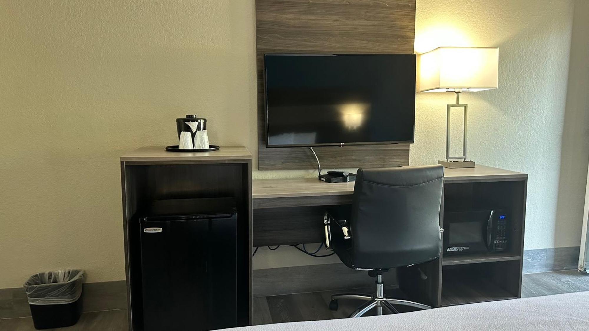 Days Inn By Wyndham San Diego Vista Exteriér fotografie