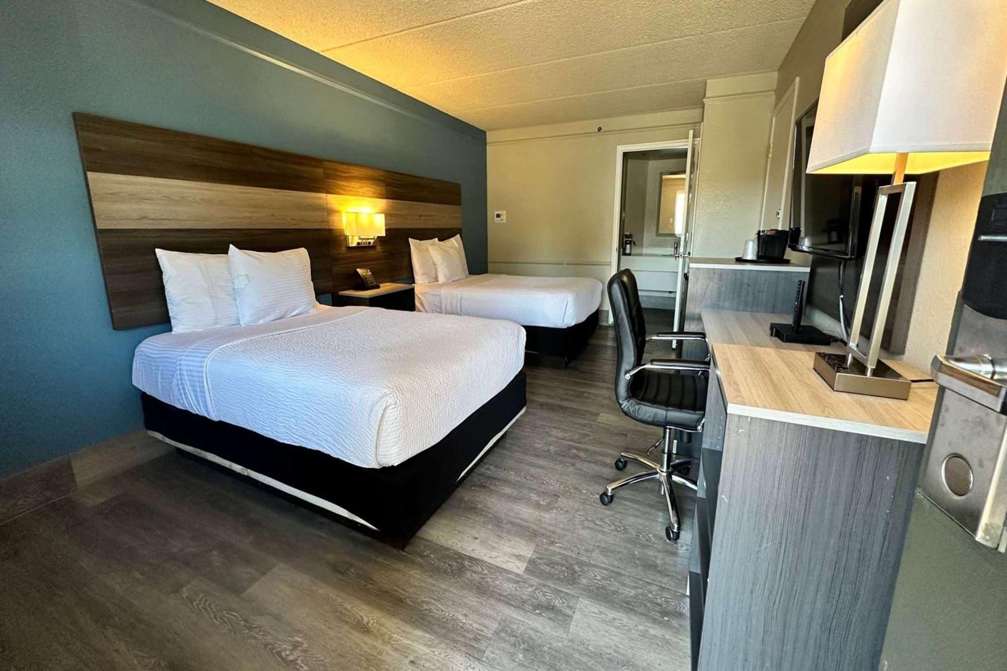 Days Inn By Wyndham San Diego Vista Exteriér fotografie