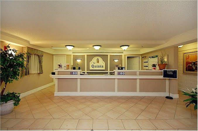 Days Inn By Wyndham San Diego Vista Exteriér fotografie